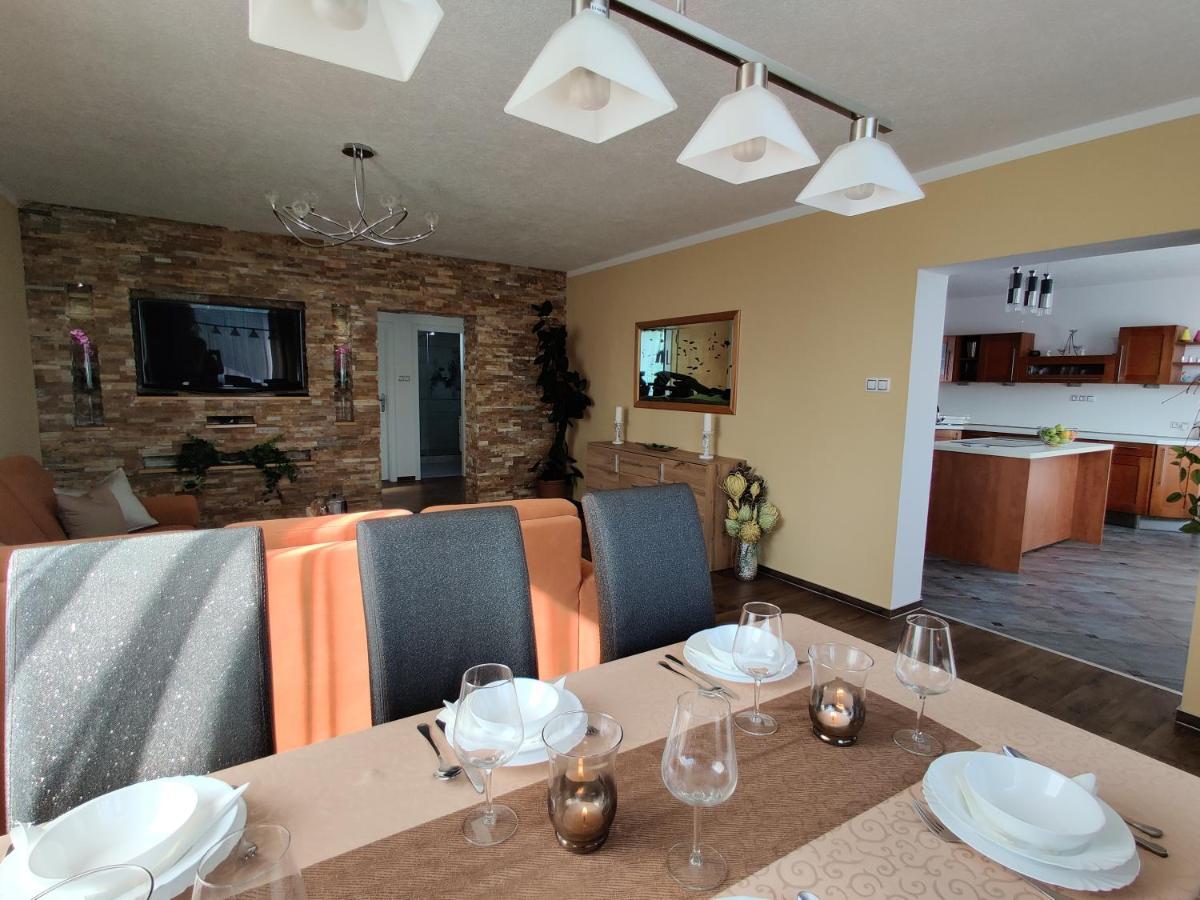 Apartmány V Našem Olomouc Esterno foto